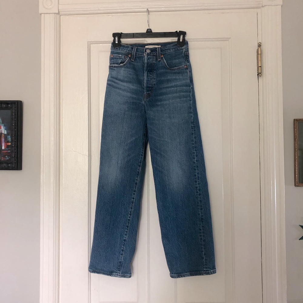 Levi’s Ribcage Straight in deep blue